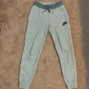 Nike jogger sweatpants